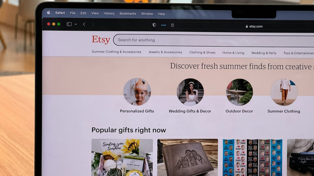 Etsy homepage displaying product categories and gift listings